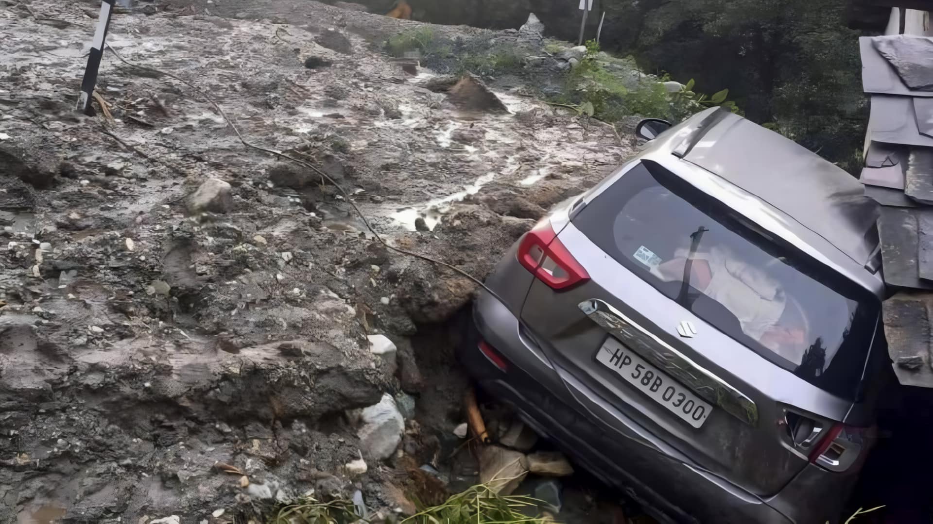 हिमाचल प्रदेश में बाढ़ से तबाही: 17 लोगों की मौत, 300 करोड़ से ज्यादा का नुकसान हिमाचल प्रदेश में बाढ़ से तबाही: 17 लोगों की मौत, 300 करोड़ से ज्यादा का नुकसान