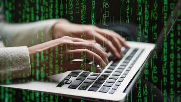 चीन: AI से जालसाजों ने वीडियो कॉल पर बदला चेहरा, युवक से की करोड़ों की ठगी 
