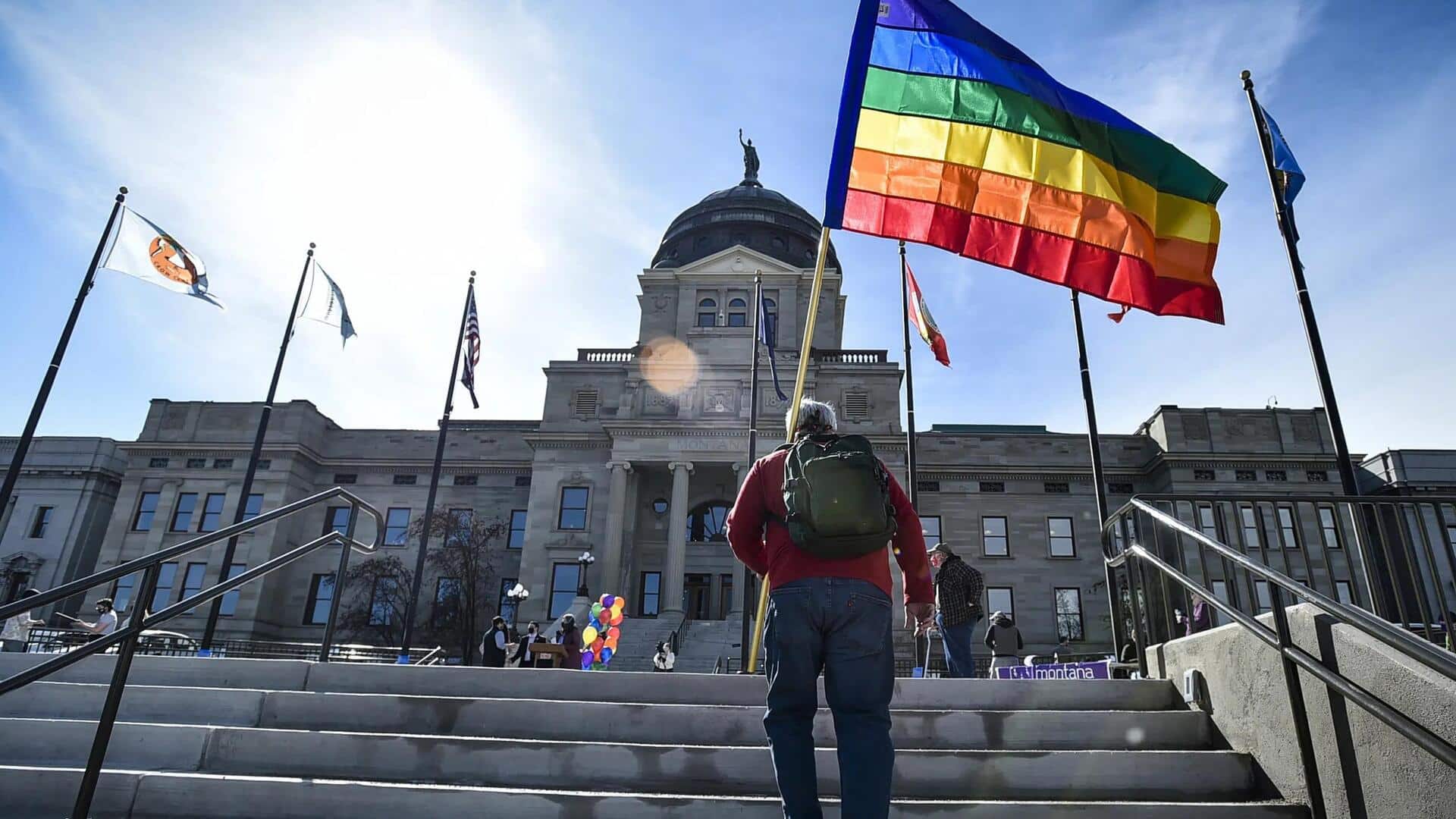अमेरिका में इस साल 70 LGBTQ विरोधी विधेयक हुए पारित, मानवाधिकार संगठन ने बताया आपातकाल