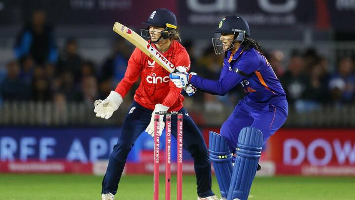 दूसरे टी-20 में भारतीय महिला क्रिकेट टीम ने इंग्लैंड को हराया, स्मृति मंधाना ने लगाया अर्धशतक