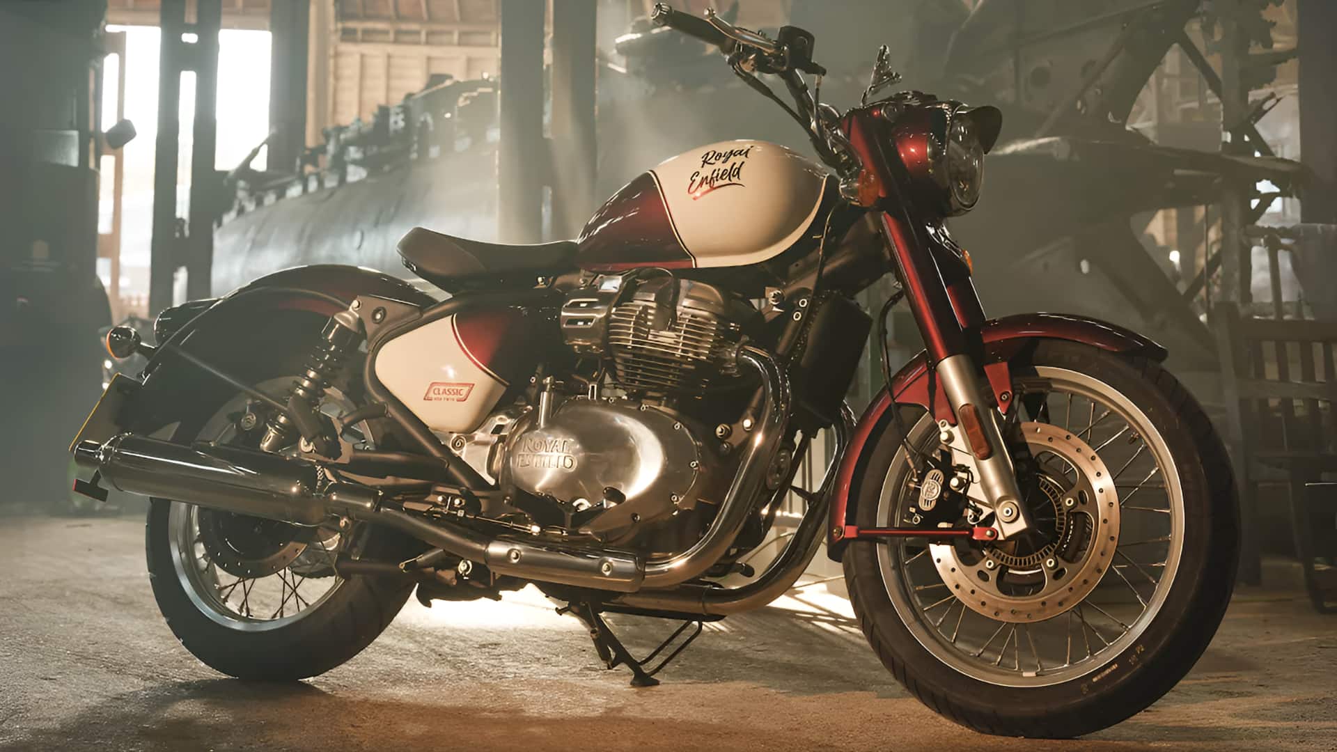 गैस की कमी के कारण रॉयल एनफील्ड के उत्पादन पर पड़ेगा असर, शेयरों में आई गिरावट