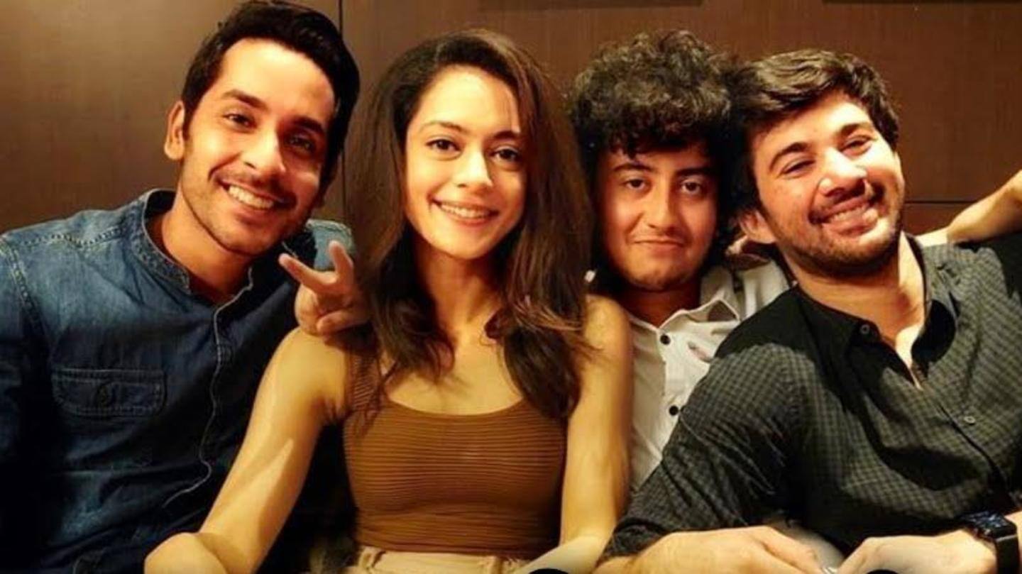 फिल्म में काम कर रहे ये कलाकार फिल्म में काम कर रहे ये कलाकार