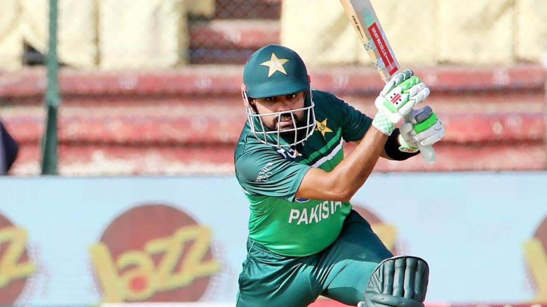 बाबर आजम ने सभी प्रारूपों में पाकिस्तान क्रिकेट टीम की कप्तानी से दिया इस्तीफा 