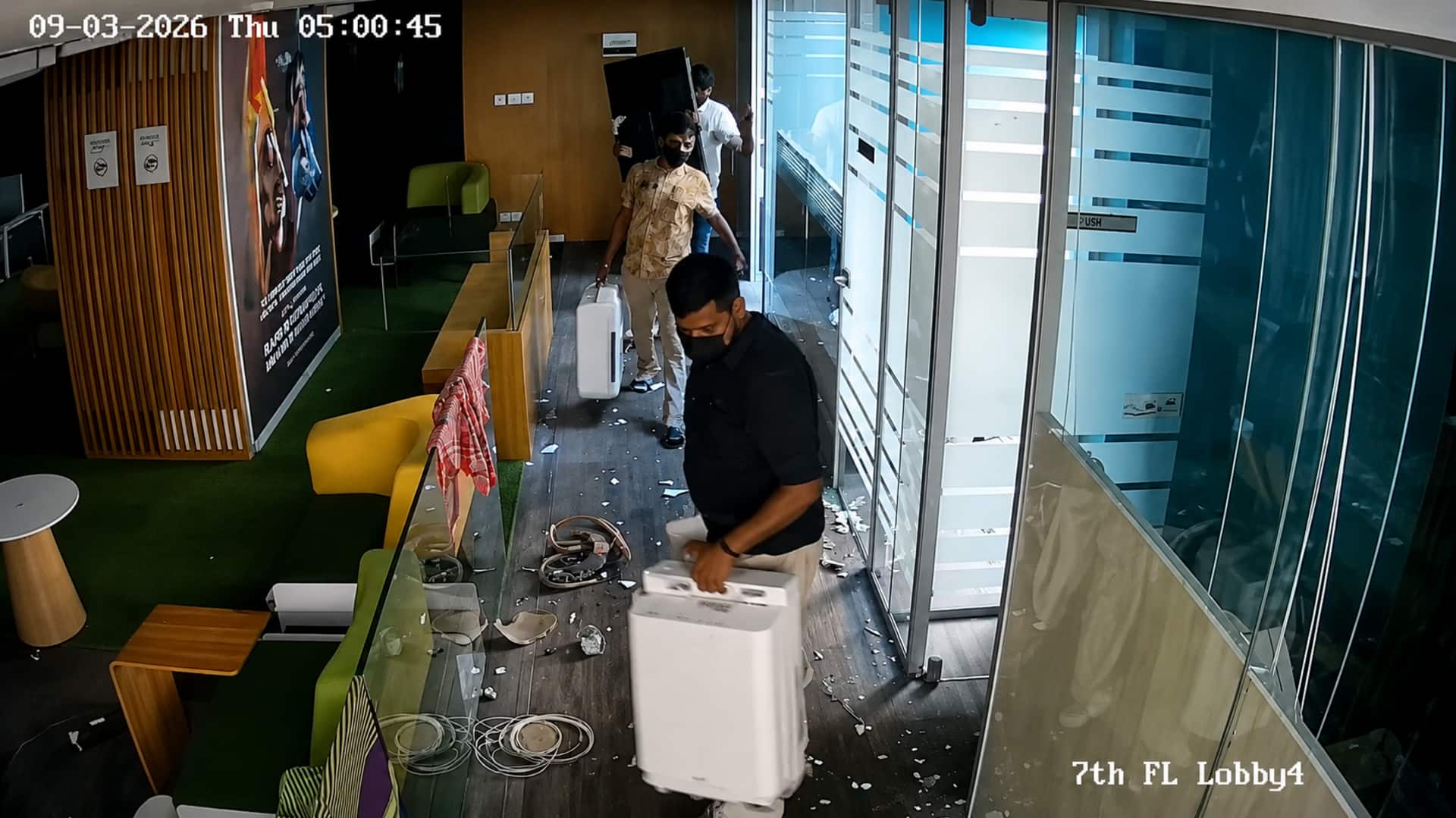 कोलकाता में TMC कार्यालय में घुसे उपद्रवियों ने तोड़फोड़ की, अभिषेक बनर्जी ने साझा किया वीडियो