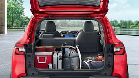 केबिन में नहीं रखना पड़ेगा सामान, बंपर बूट स्पेस से लैस हैं ये 5 गाड़ियां