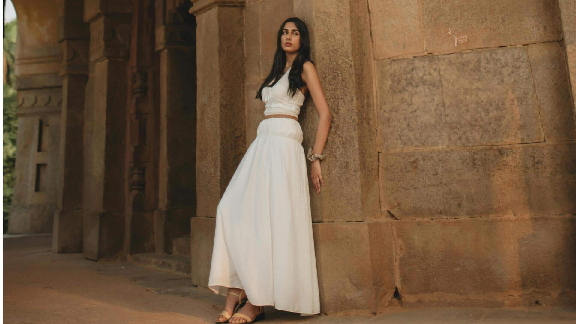 गर्मियों के लिए बेहतरीन हैं ये इंडो-वेस्टर्न कपड़े, रोजमर्रा के लिए हैं सही