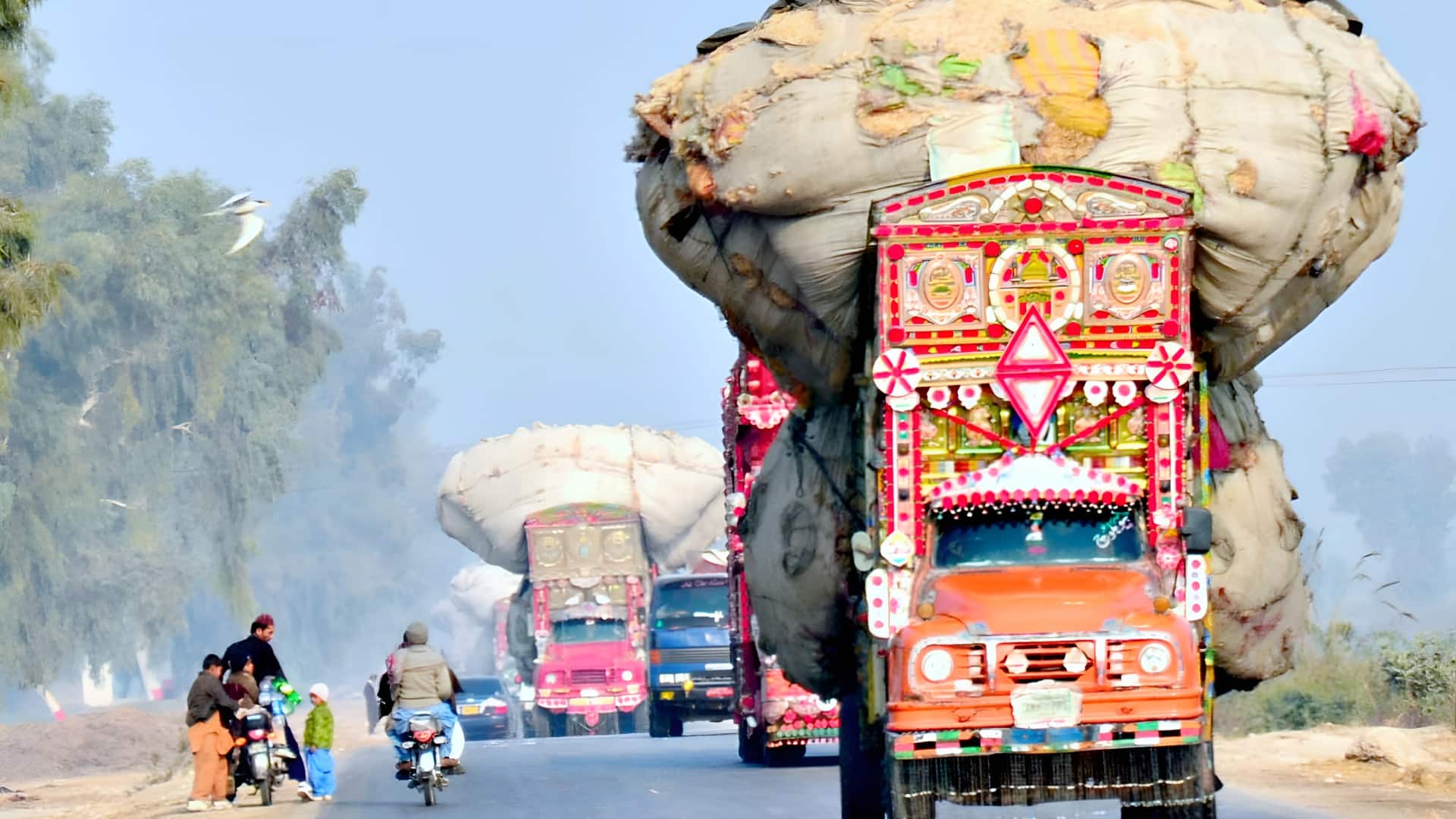 अब 10 फीसदी ओवरलोड वाहनों पर नहीं लगेगा जुर्माना, सरकार ने बनाए नए नियम
