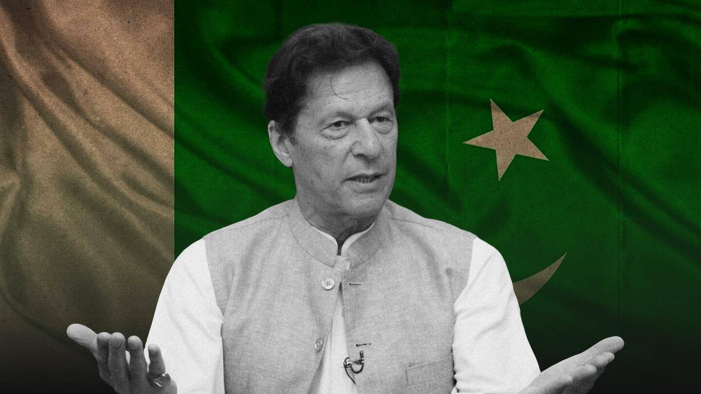 पाकिस्तान: इमरान खान के खिलाफ आतंकवाद-विरोधी कानून के तहत FIR, गिरफ्तारी की आशंका पर माहौल गर्म