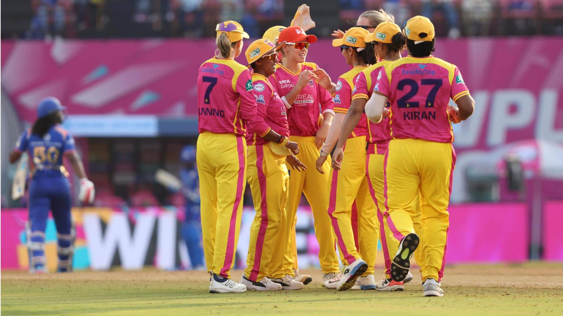 WPL 2026: यूपी वारियर्स ने मुंबई इंडियंस को 22 रन से हराया, ये बने रिकॉर्ड्स 