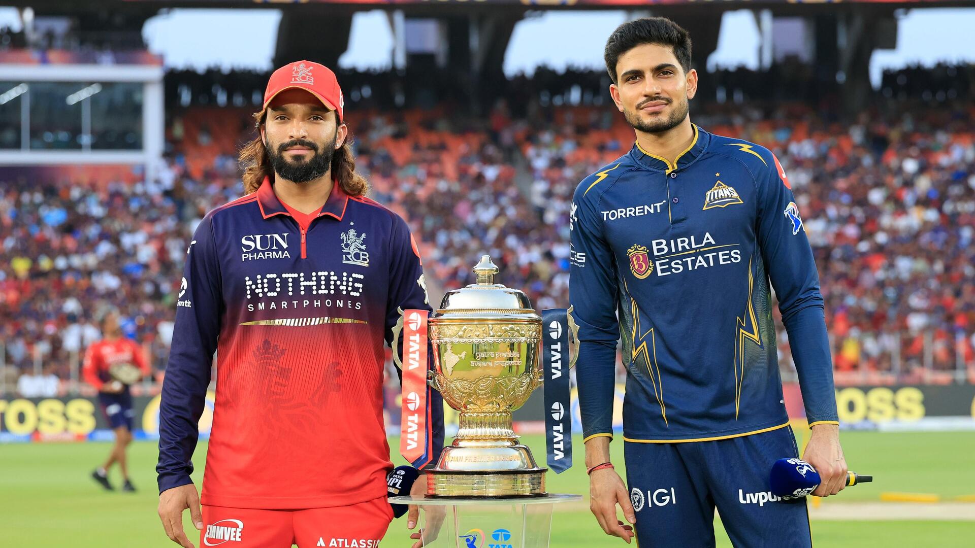 IPL 2026: चैंपियन RCB पर हुई करोड़ों की बारिश, जानिए किसे क्या मिला