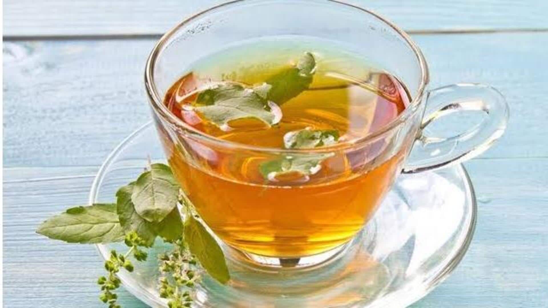 मानसून के दौरान रोजाना पिएं तुलसी की चाय, मिलेंगे ये फायदे