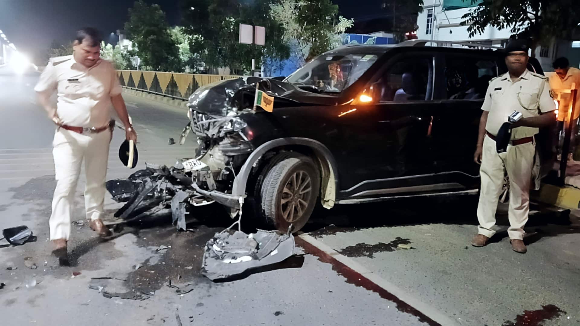 पटना में वाहन चेकिंग के दौरान चालक ने 3 पुलिसकर्मियों को रौंदा, महिला सिपाही की मौत पटना में वाहन चेकिंग के दौरान चालक ने 3 पुलिसकर्मियों को रौंदा, महिला सिपाही की मौत