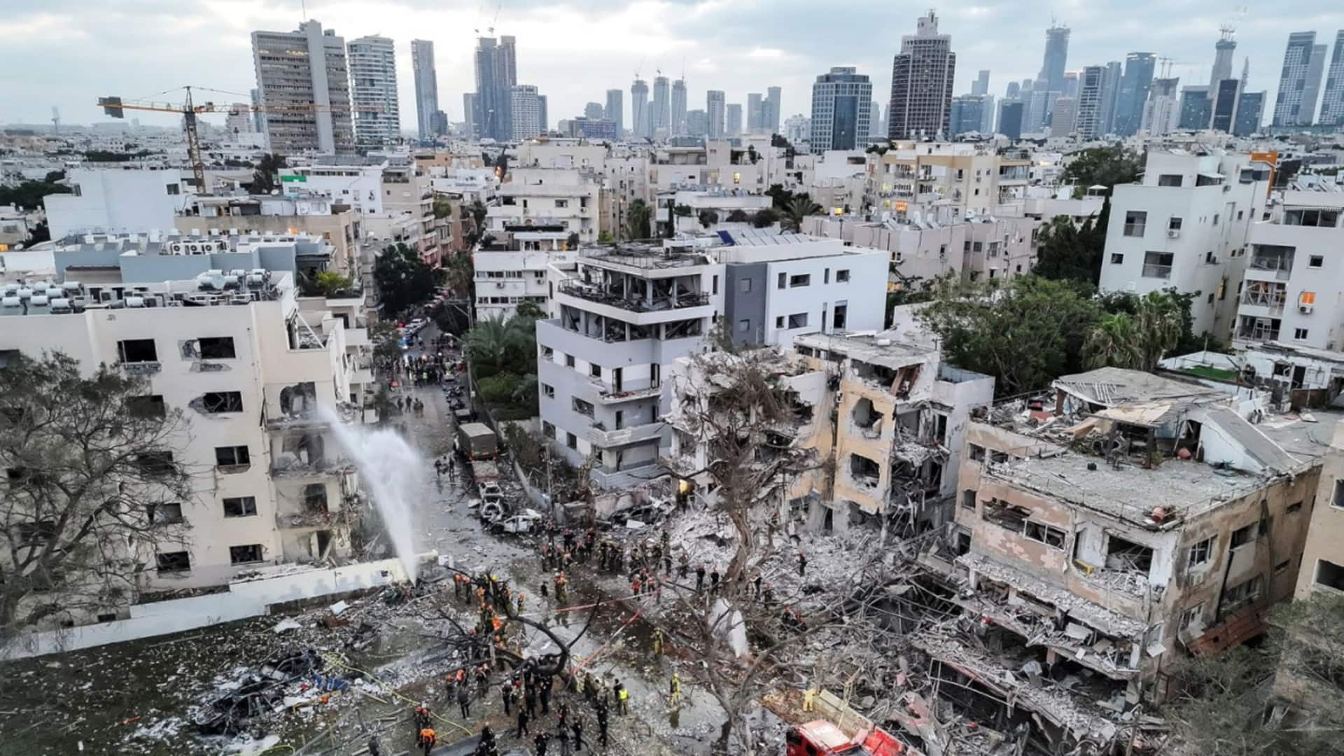 ईरान युद्ध का एक महीना: 3,300 की मौत, 10 लाख विस्थापित; आकंड़ों में जानें भयावहता