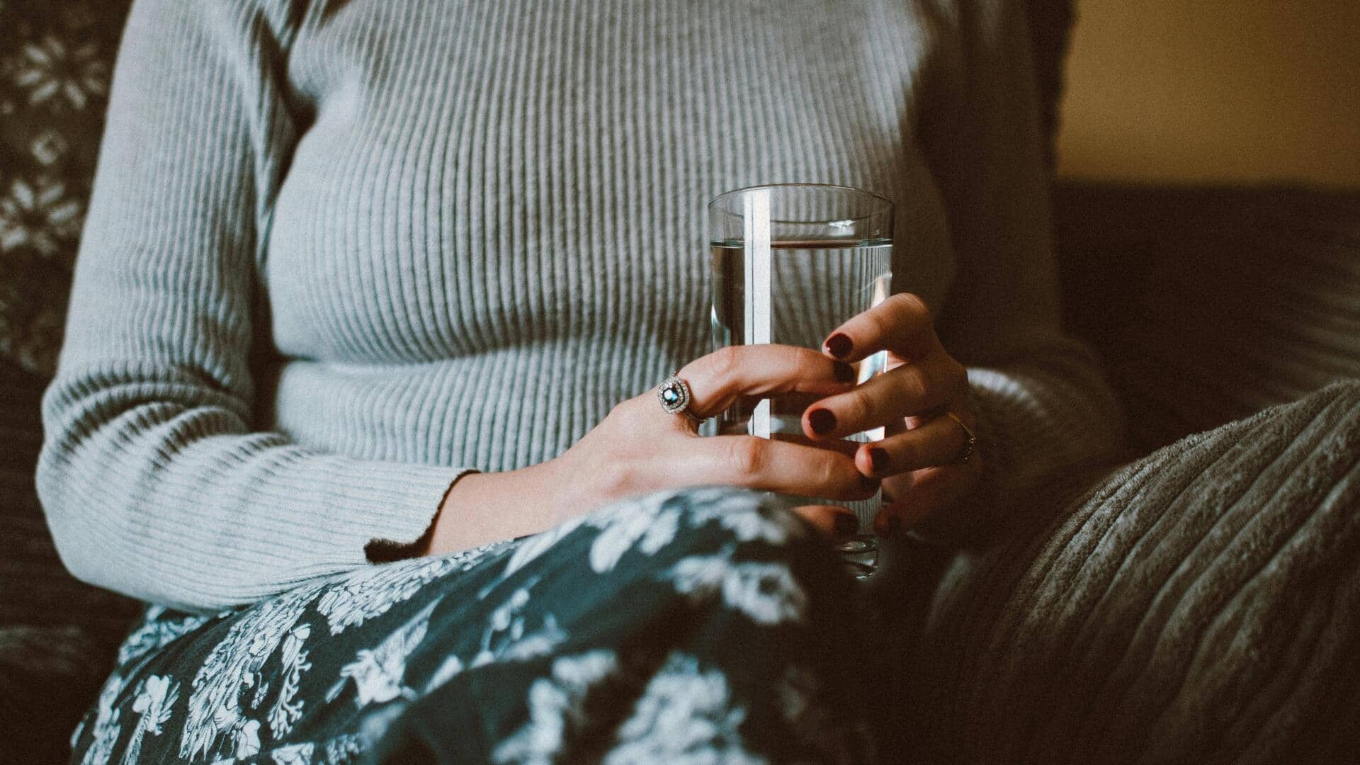 पानी से जुड़े ये भ्रम हैं गलत, इन्हें सच मानने की नहीं करनी चाहिए गलती