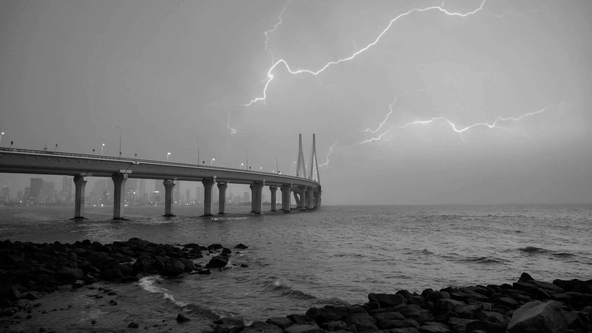 मुंबई का मानसून होता है वाकई सबसे सुहाना, इसका आनंद लेने के लिए अपनाएं ये तरीके