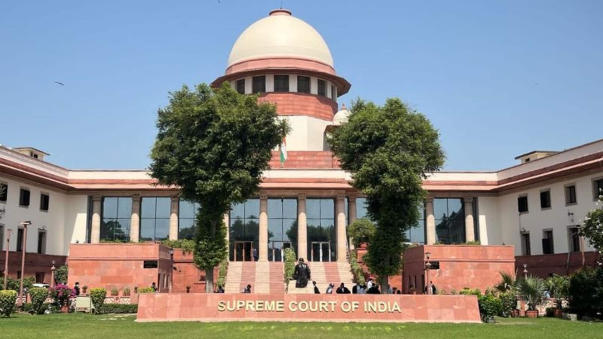 प्रदर्शन में शामिल होने पर छात्र को नोटिस, सुप्रीम कोर्ट बोला- मजिस्ट्रेट की हिम्मत कैसे हुई?