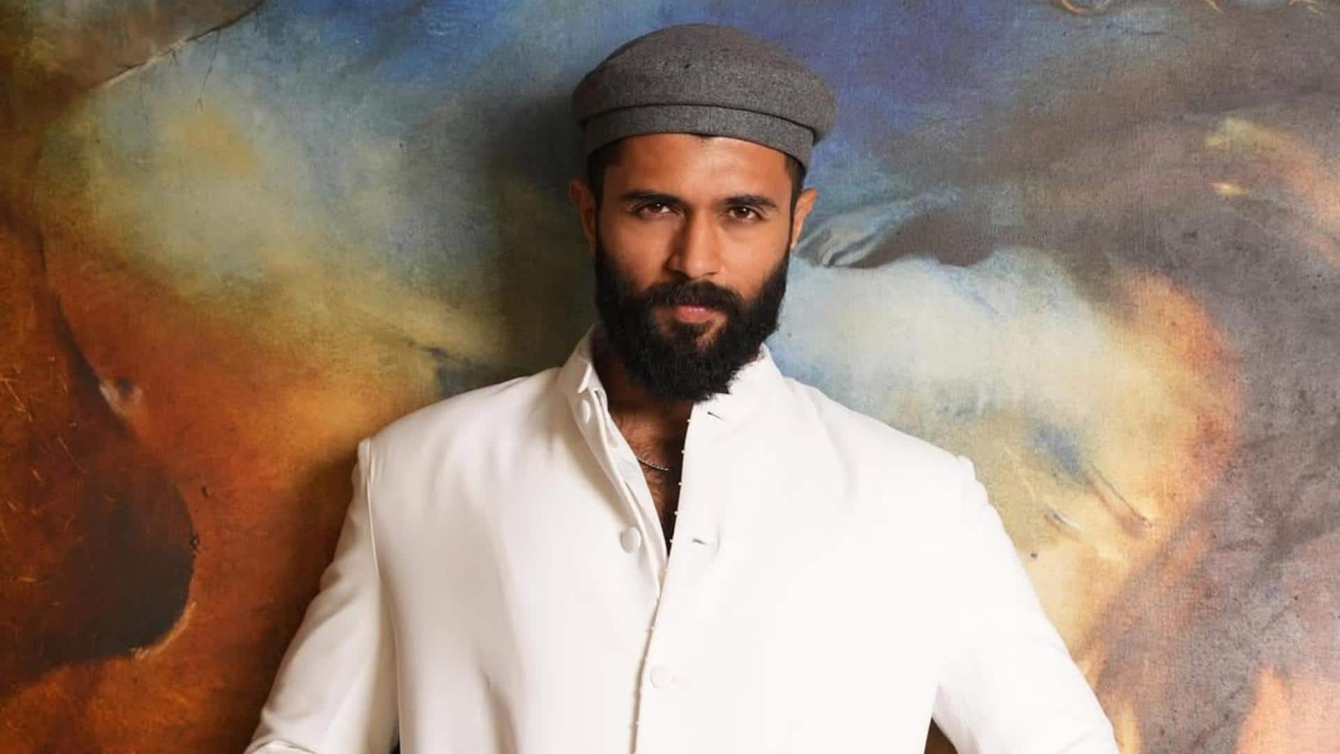 विजय देवरकोंडा फिल्मों के अलावा कहां-कहां से करते हैं कमाई? जानिए उनकी कुल संपत्ति विजय देवरकोंडा फिल्मों के अलावा कहां-कहां से करते हैं कमाई? जानिए उनकी कुल संपत्ति
