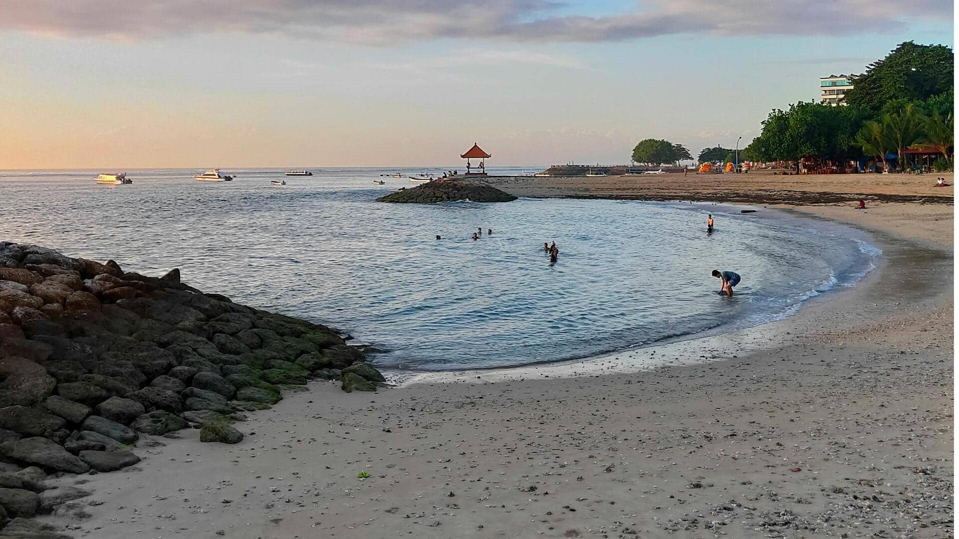 बीच पर जाने से पहले न करें ये 5 गलतियां, यात्रा का मजा हो जाएगा दोगुना