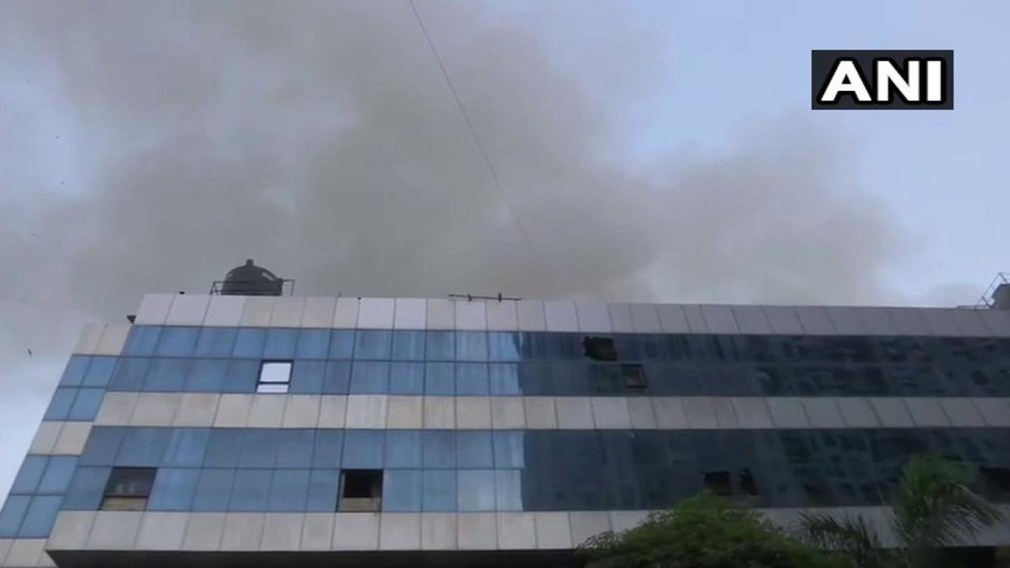 मॉल में अस्पताल देख मेयर ने जताई हैरानी मॉल में अस्पताल देख मेयर ने जताई हैरानी