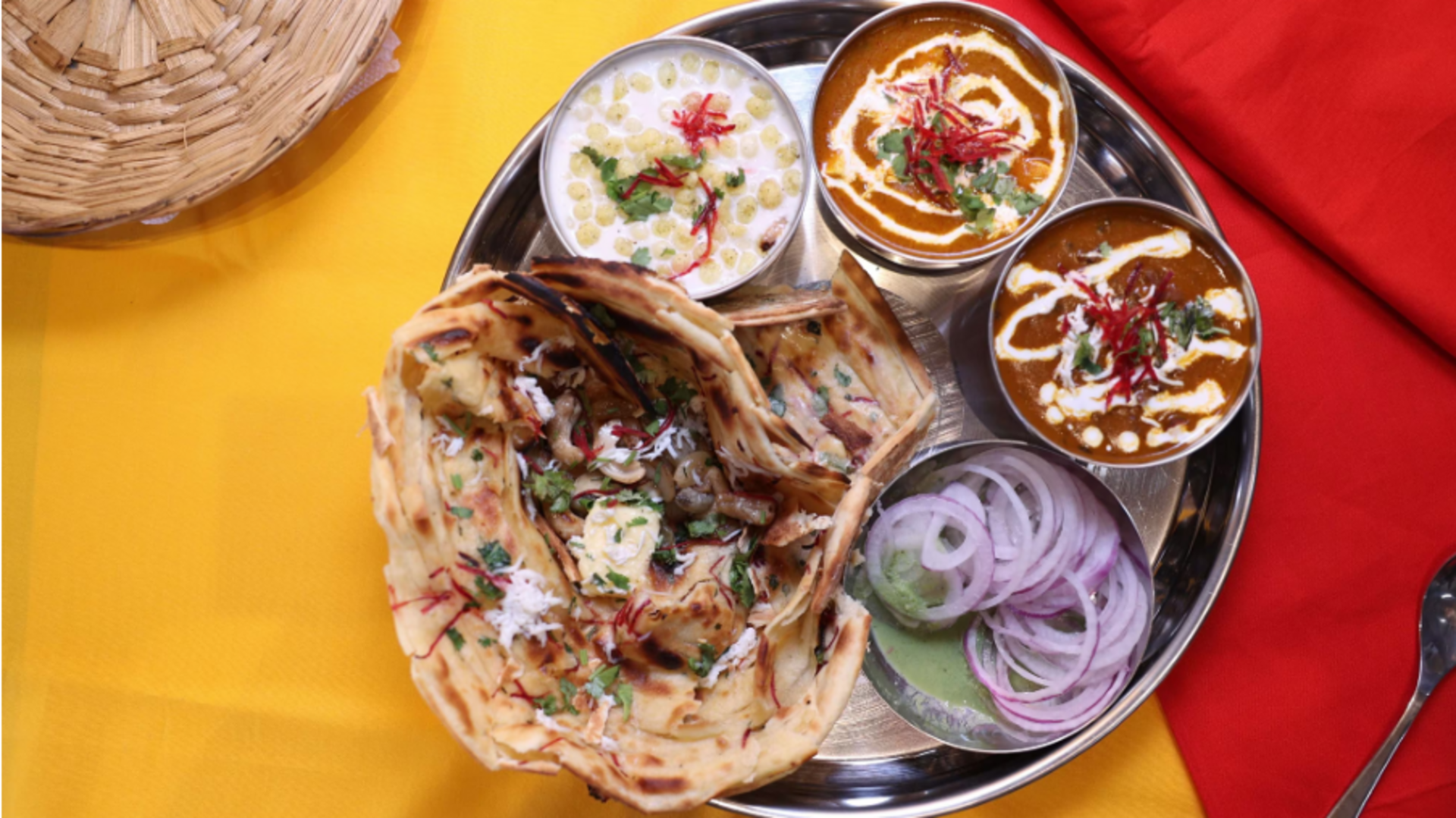 ढाबा स्टाइल पंजाबी चूर चूर नान की आसान रेसिपी, जो उंगलियां चाटने पर कर देगी मजबूर