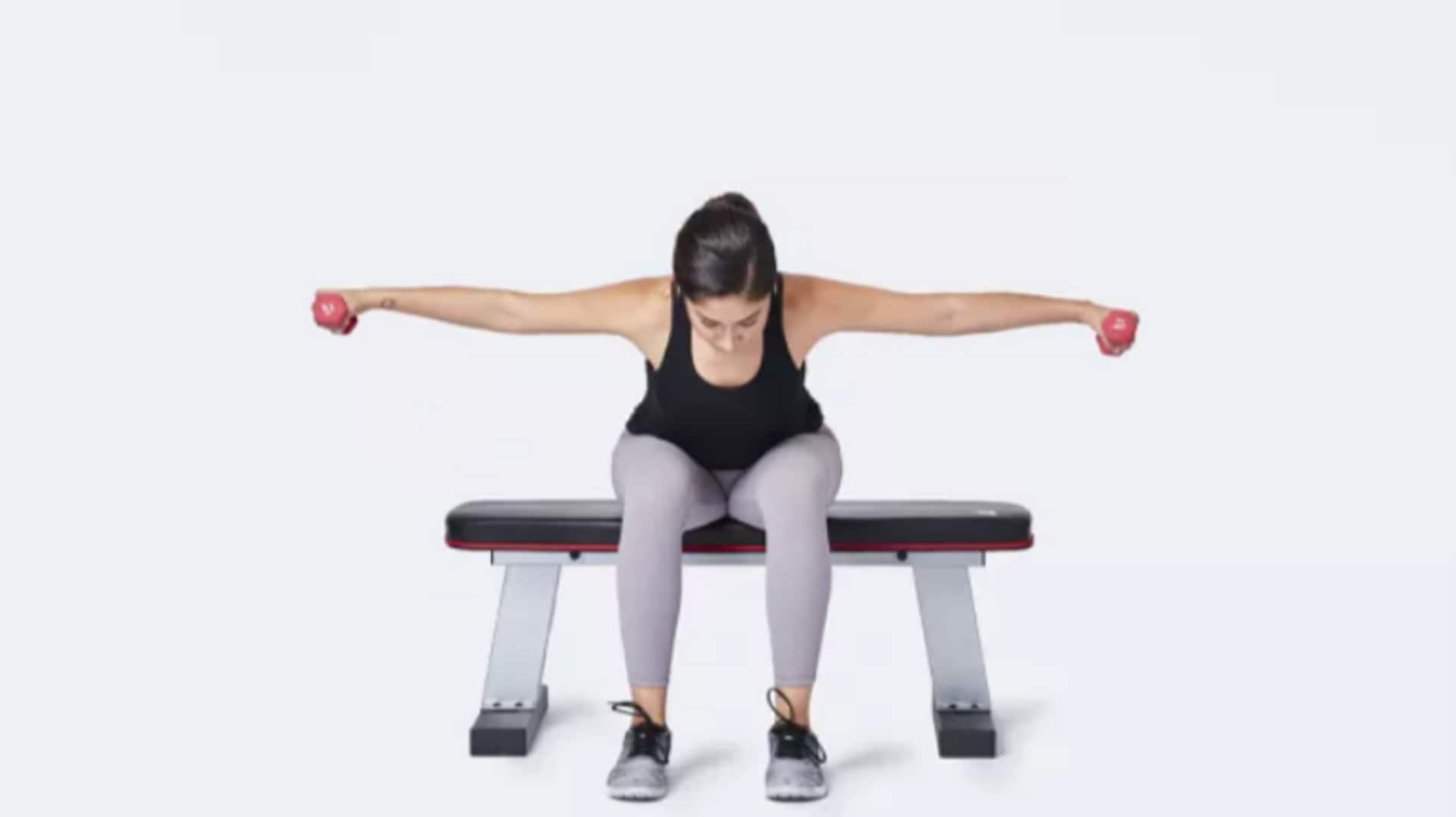 रिवर्स फ्लाई एक्सरसाइज को इन 5 तरीकों से बनाएं प्रभावी, मिलेगा भरपूर फायदा