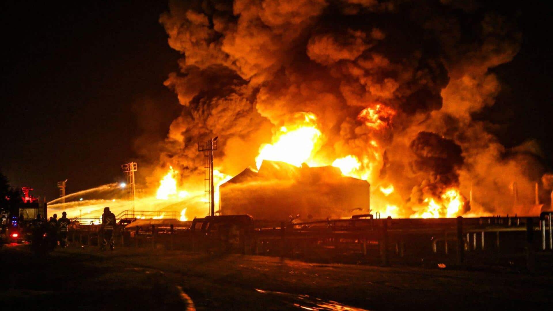 ट्रंप ने होर्मुज जलडमरूमध्य बंद करने पर दी चेतावनी, ईरान बोला- तेल के लिए तरसेंगे देश