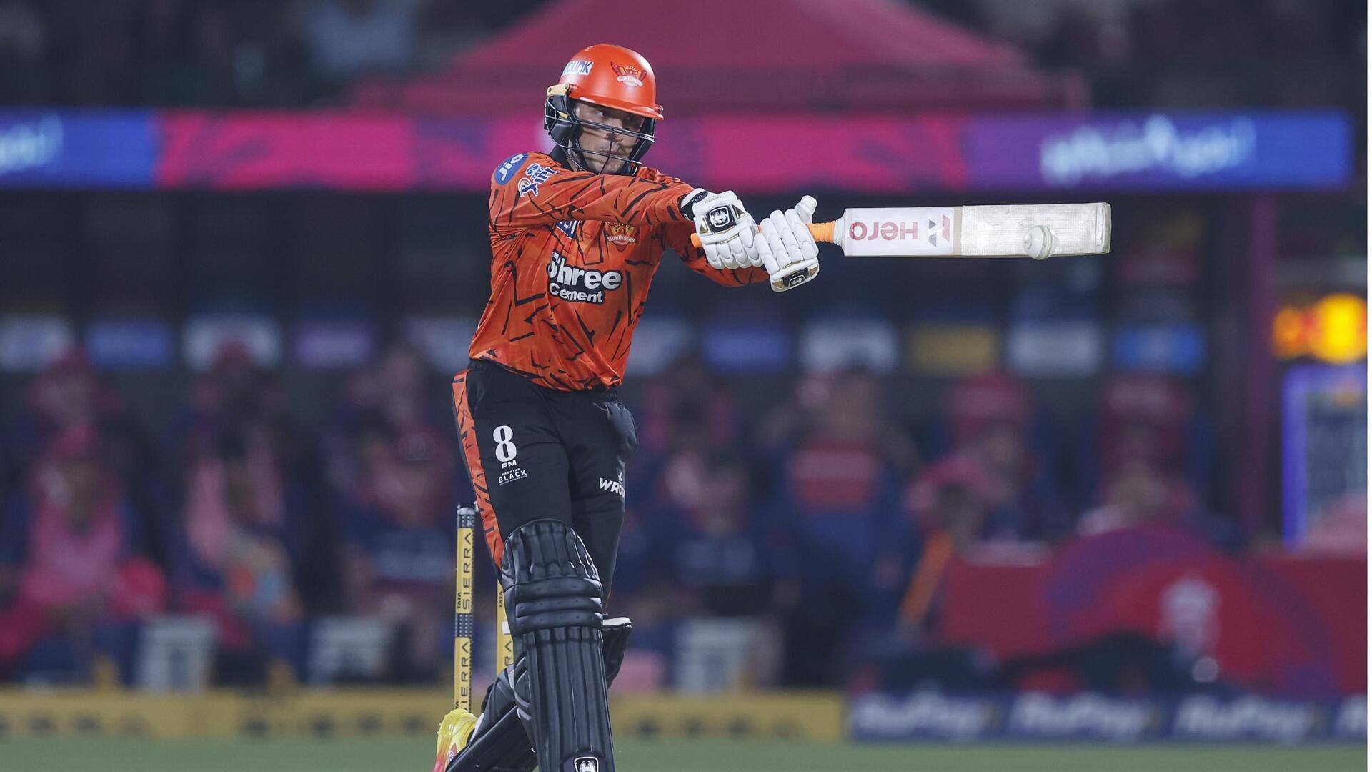IPL में 2 या उससे अधिक संस्करणों में 35+ छक्के लगाने वाले बल्लेबाज