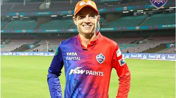 WPL: दिल्ली ने मुंबई के खिलाफ टॉस जीतकर चुनी बल्लेबाजी, जानिए प्लेइंग इलेवन और अन्य बातें