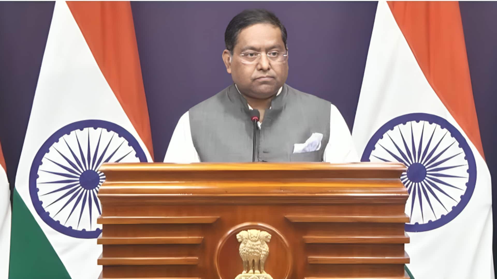 भारत बोला- युद्ध में फंसे भारतीयों की मदद कर रहे, ऊर्जा सुरक्षा पर ईरान से चर्चा हुई