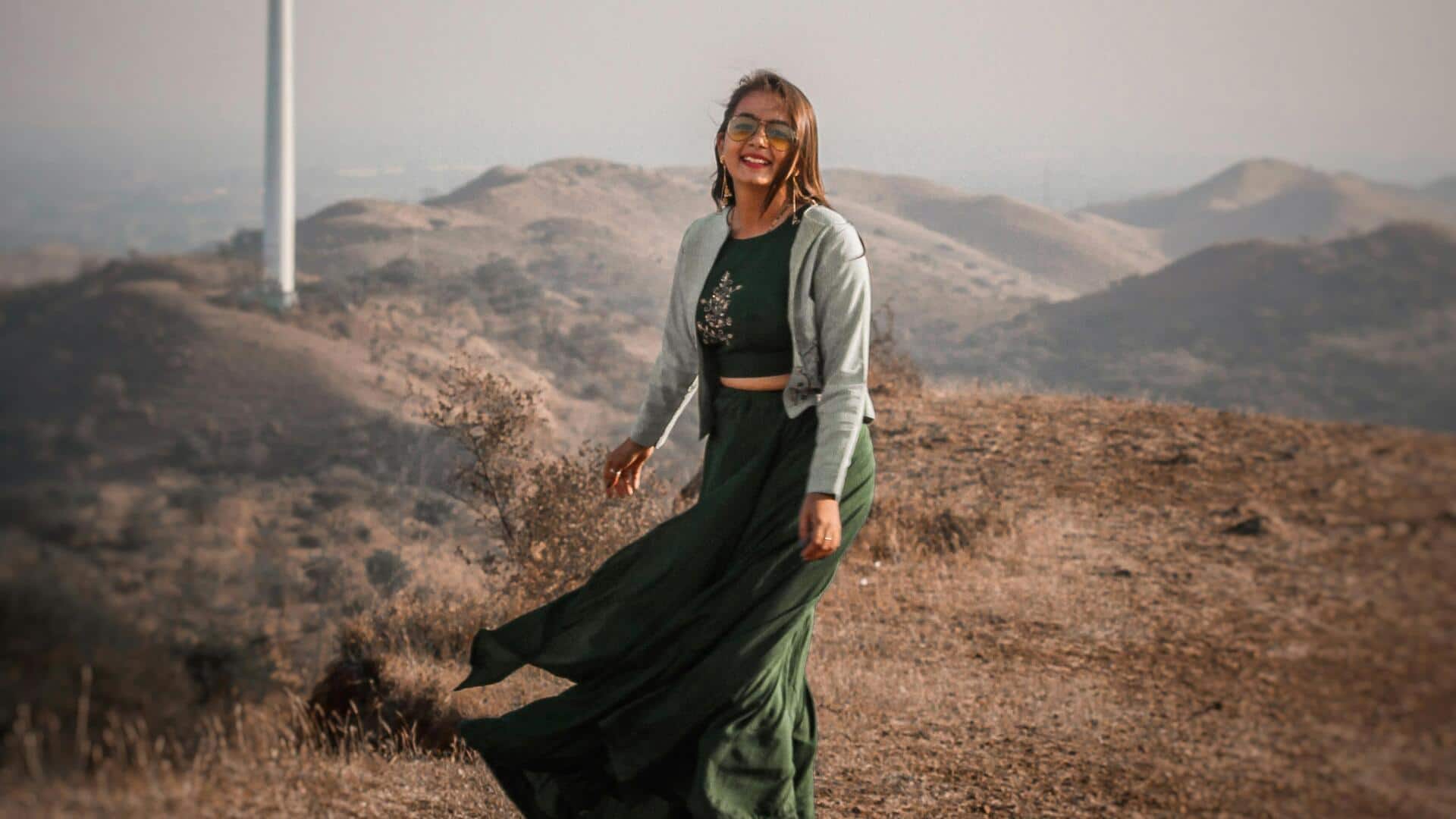 गर्मियों की ड्रेस को ऐसे बनाएं सर्दियों के अनुकूल, दिखेंगी स्टाइलिश गर्मियों की ड्रेस को ऐसे बनाएं सर्दियों के अनुकूल, दिखेंगी स्टाइलिश