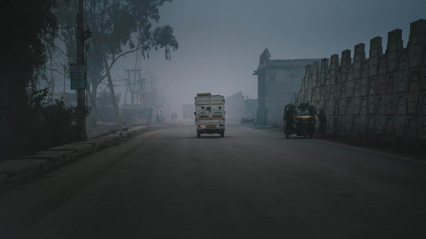 दिल्ली में ठंड से कांपे लोग, 2 साल बाद पारा पहुंचा 3 डिग्री सेल्सियस