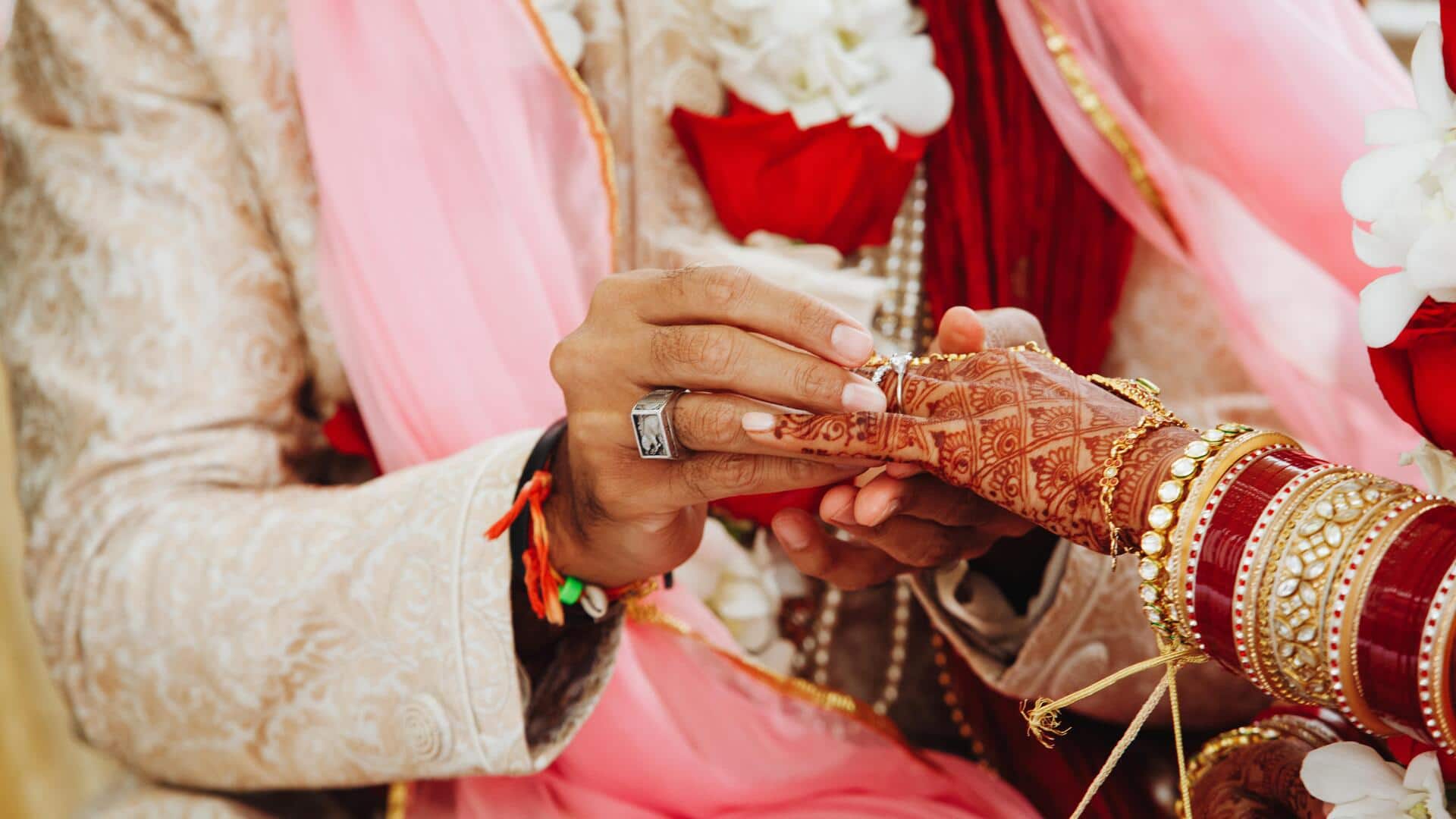 भोपाल: 103 साल के व्यक्ति ने की तीसरी शादी, 54 साल छोटी है पत्नी