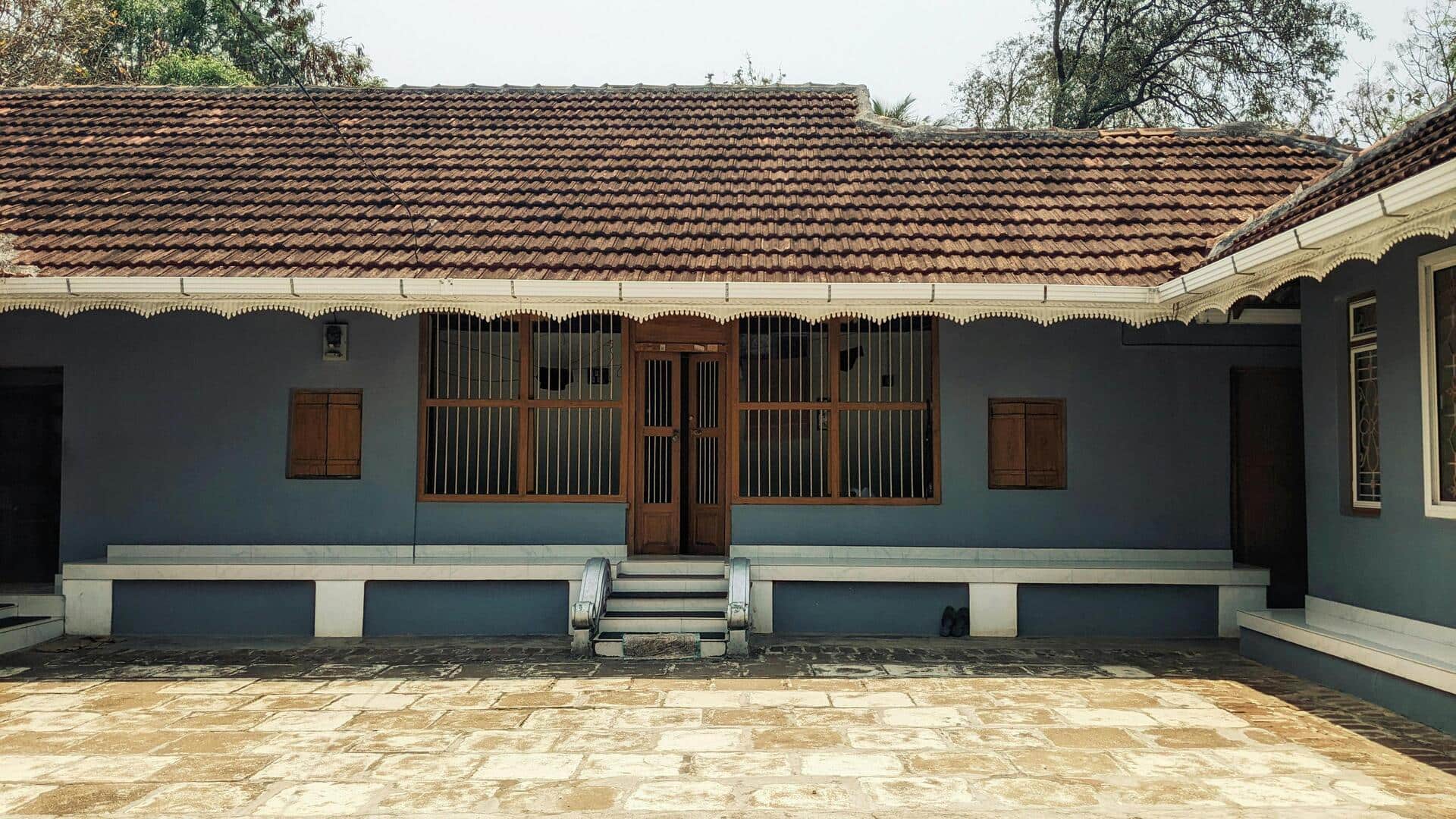 अपने कमरे में हवा के प्रवाह को बेहतर बनाने के लिए आजमाएं ये 5 तरीके
