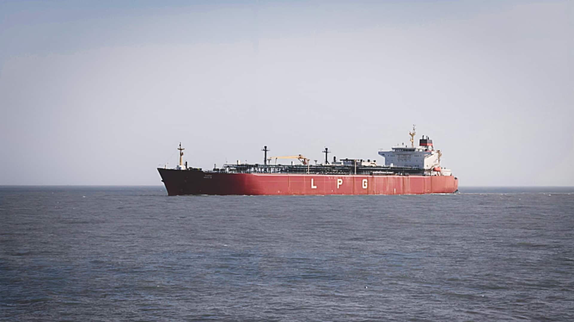 LPG टैंकर जहाज 'जग वसंत' और 'पाइन गैस' ने होर्मुज जलडमरूमध्य पार किया, अंतरराष्ट्रीय जलक्षेत्र पहुंचे