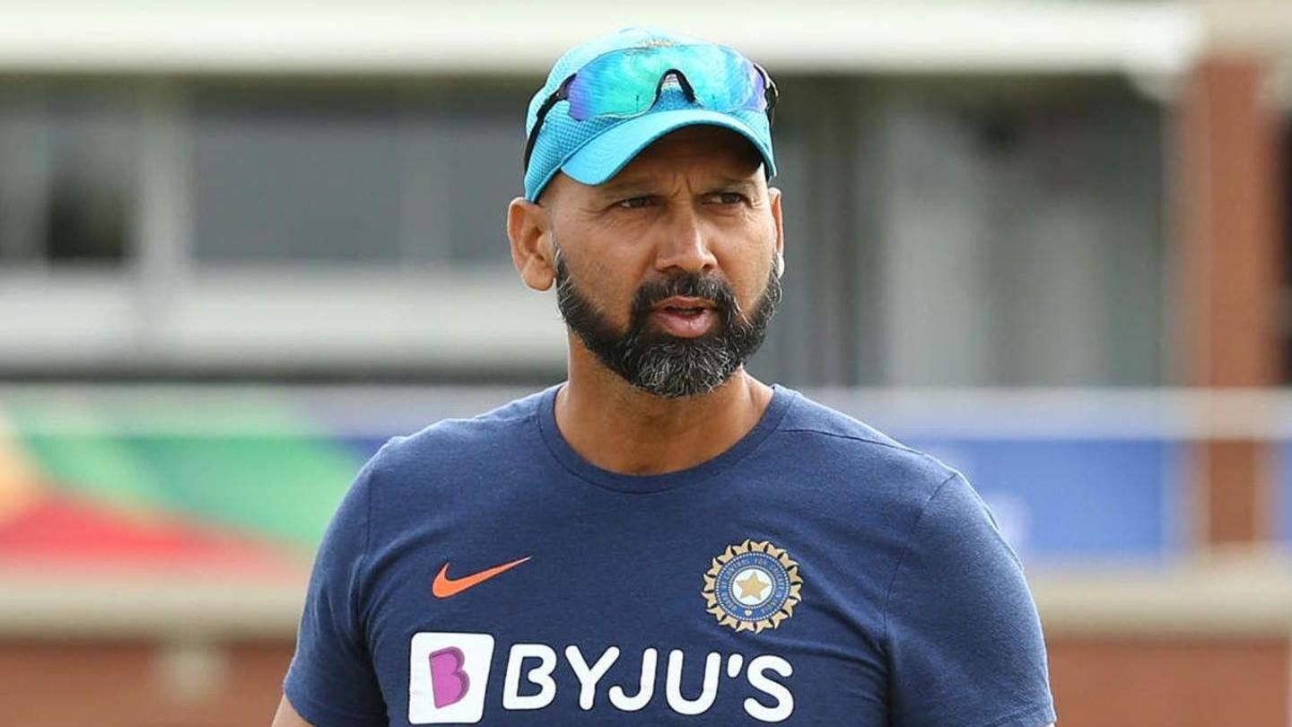 भारतीय गेंदबाजी कोच ने किया खिलाड़ियों का बचाव भारतीय गेंदबाजी कोच ने किया खिलाड़ियों का बचाव