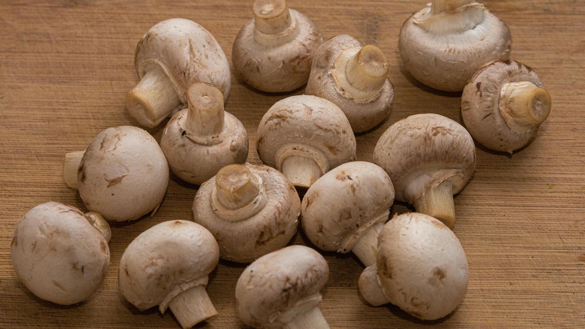 मशरूम को इन 5 तरीकों से बनाएं, सभी को आएंगे पसंद