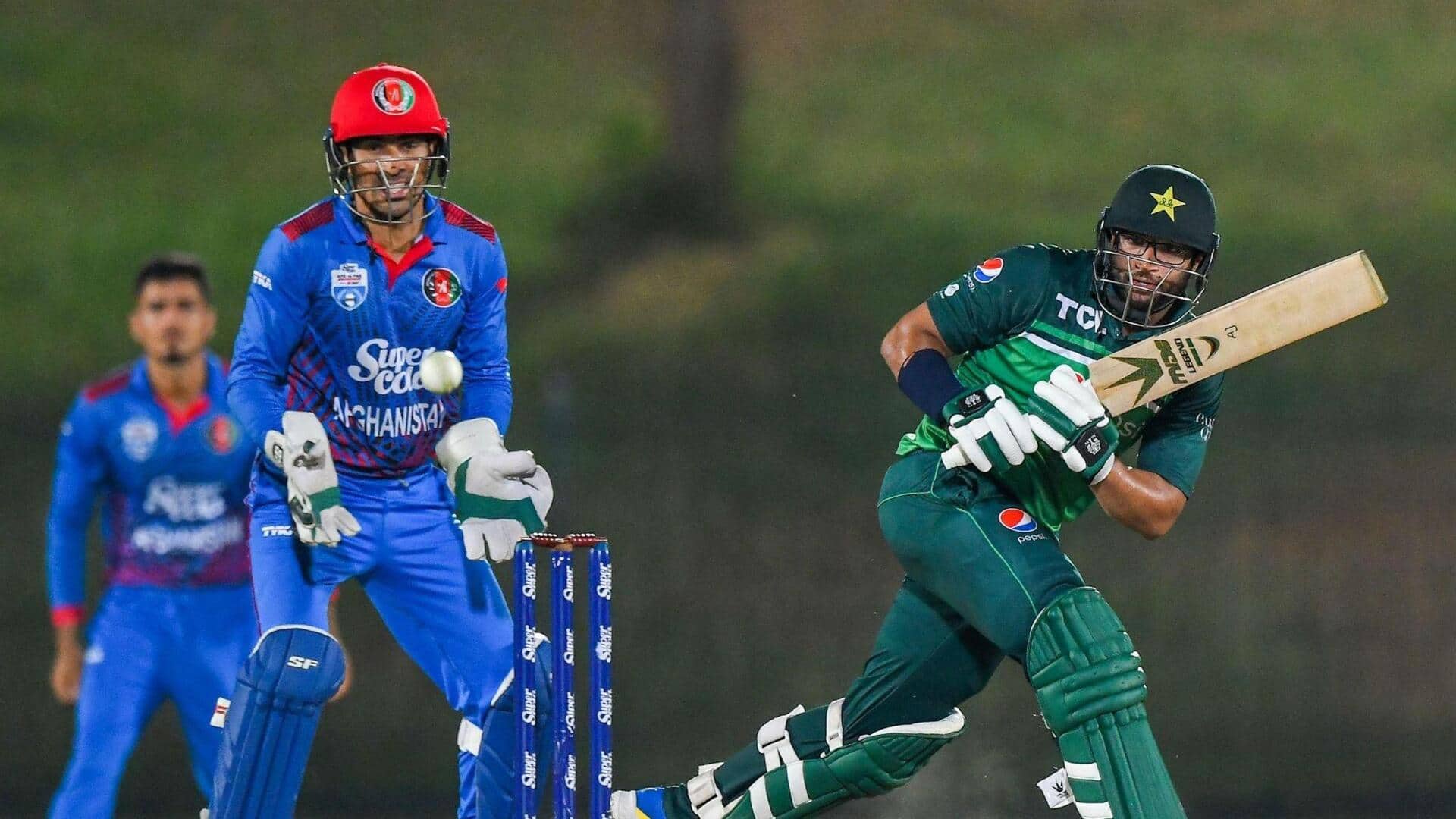 पाकिस्तान ने दूसरे वनडे में अफगानिस्तान को 1 विकेट से हराकर सीरीज की अपने नाम