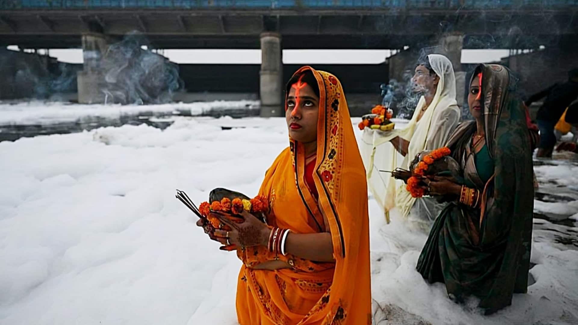 छठ पर दिल्ली को झाग वाली यमुना से मिलेगी निजात, मुख्यमंत्री रेखा गुप्ता का बड़ा दावा छठ पर दिल्ली को झाग वाली यमुना से मिलेगी निजात, मुख्यमंत्री रेखा गुप्ता का बड़ा दावा