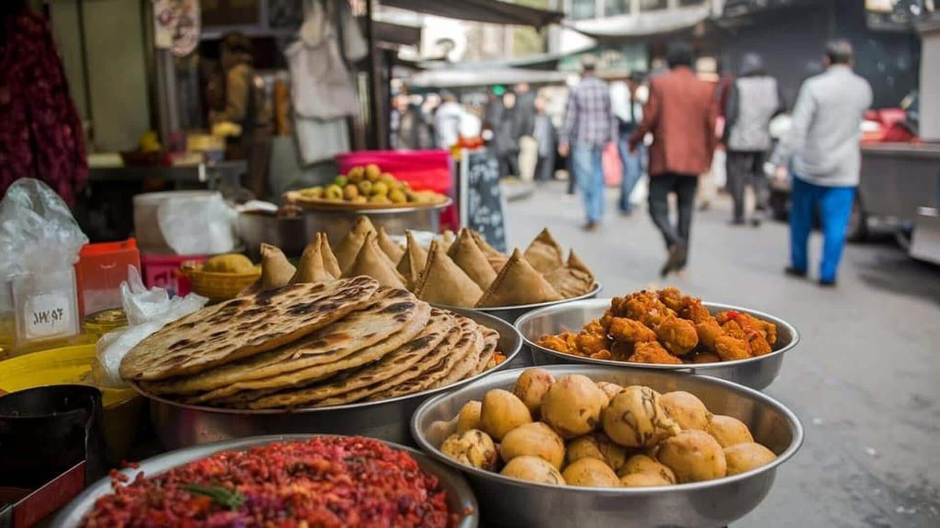 यात्रा के दौरान स्थानीय खान-पान को आजमाने से पहले इन 5 बातों का रखें ध्यान