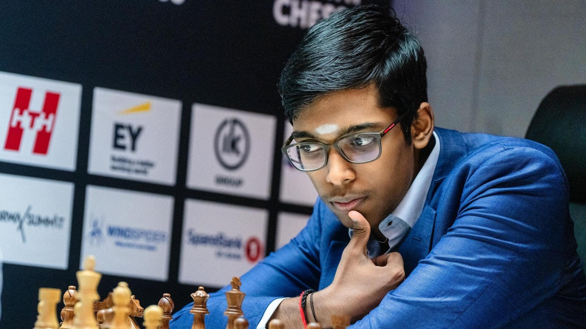 आर प्रगनानंदा ने रचा इतिहास, क्लासिकल शतरंज में विश्व नंबर-1 मैग्नस कार्लसन को हराया