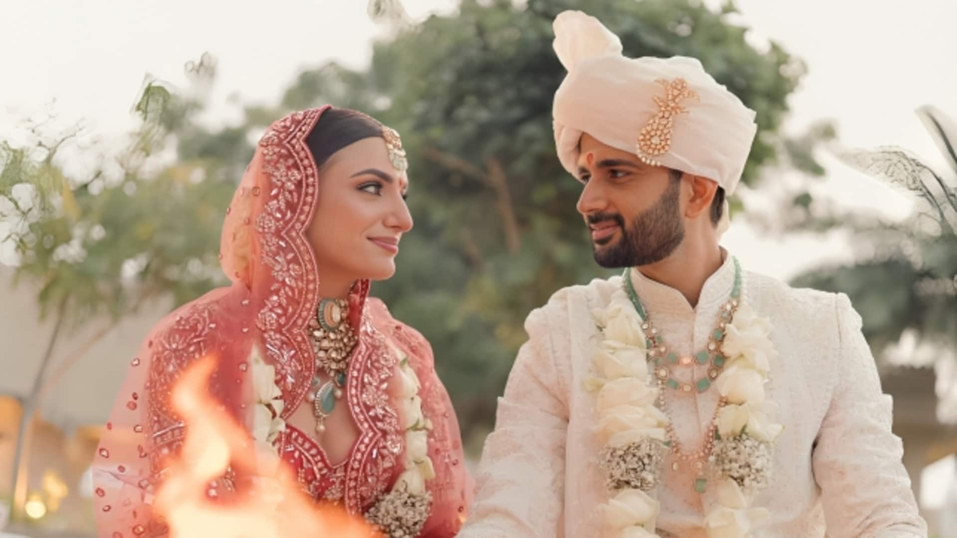 गायिका प्रकृति कक्कड़ ने की शाही शादी, तृप्ति डिमरी समेत इन सितारों ने दी बधाई