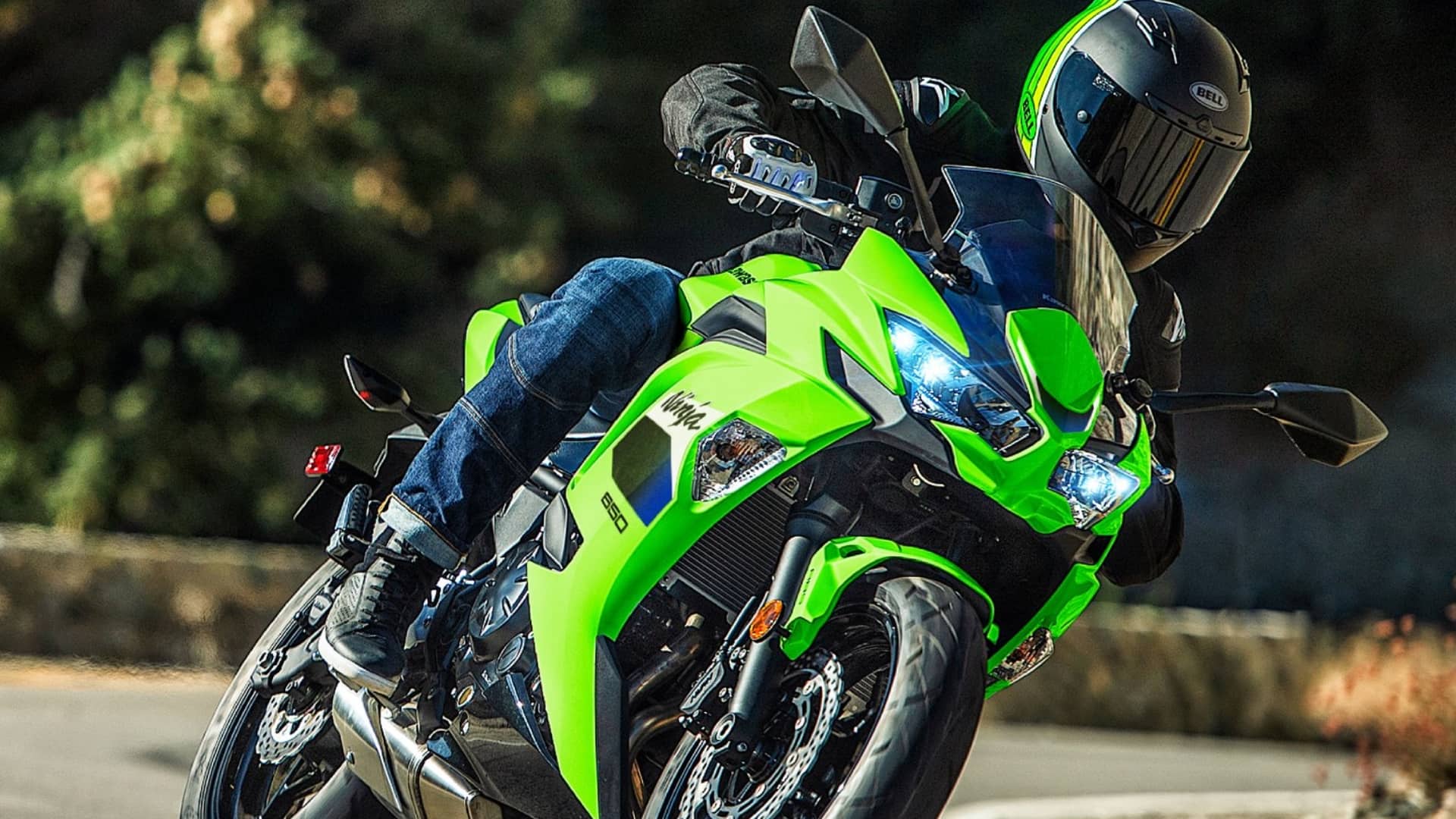 2026 कावासाकी निंजा 650 भारत में लॉन्च, जानिए क्या किया है बदलाव 