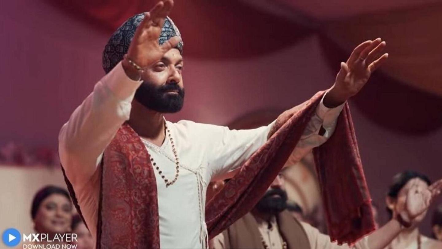 ऐसी है सीरीज 'आश्रम' ऐसी है सीरीज 'आश्रम'