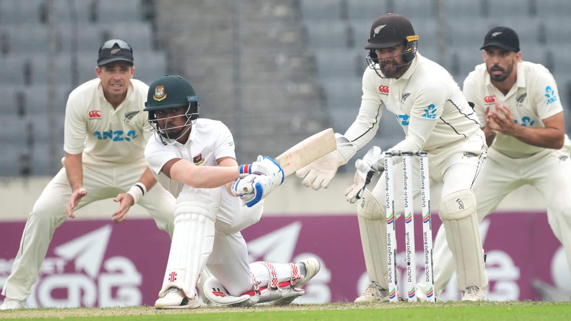 दूसरा टेस्ट: बांग्लादेश की पारी सस्ते में सिमटी, न्यूजीलैंड ने भी पहले दिन गंवाए 5 विकेट