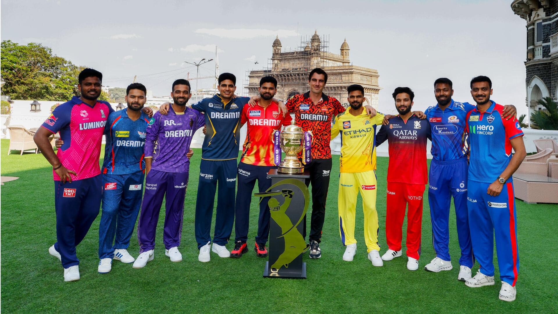 IPL 2025: फाइनल में होगा 'ऑपरेशन सिंदूर' के नायकों का सम्मान, तीनों सेना प्रमुखों को न्यौता IPL 2025: फाइनल में होगा 'ऑपरेशन सिंदूर' के नायकों का सम्मान, तीनों सेना प्रमुखों को न्यौता