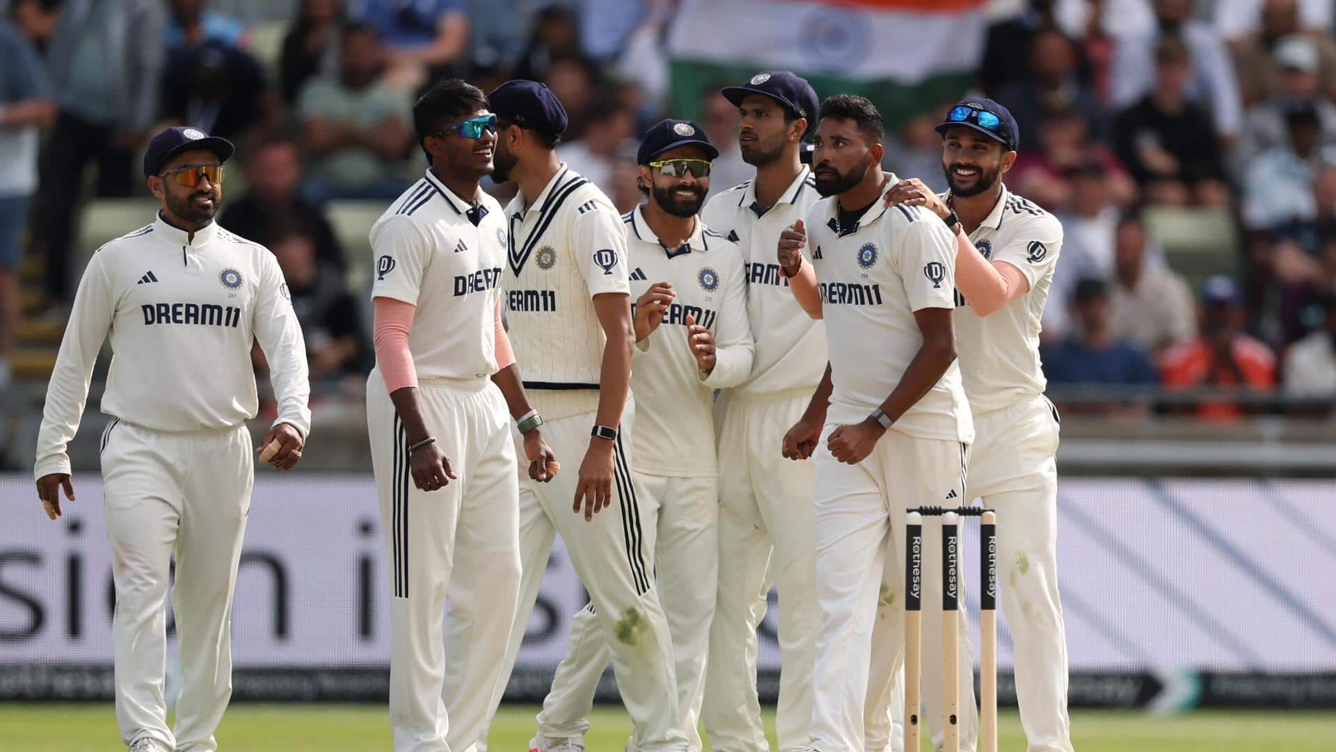 एजबेस्टन टेस्ट: इंग्लैंड की पारी 407 पर सिमटी, भारत ने हासिल की 180 रन की बढ़त एजबेस्टन टेस्ट: इंग्लैंड की पारी 407 पर सिमटी, भारत ने हासिल की 180 रन की बढ़त