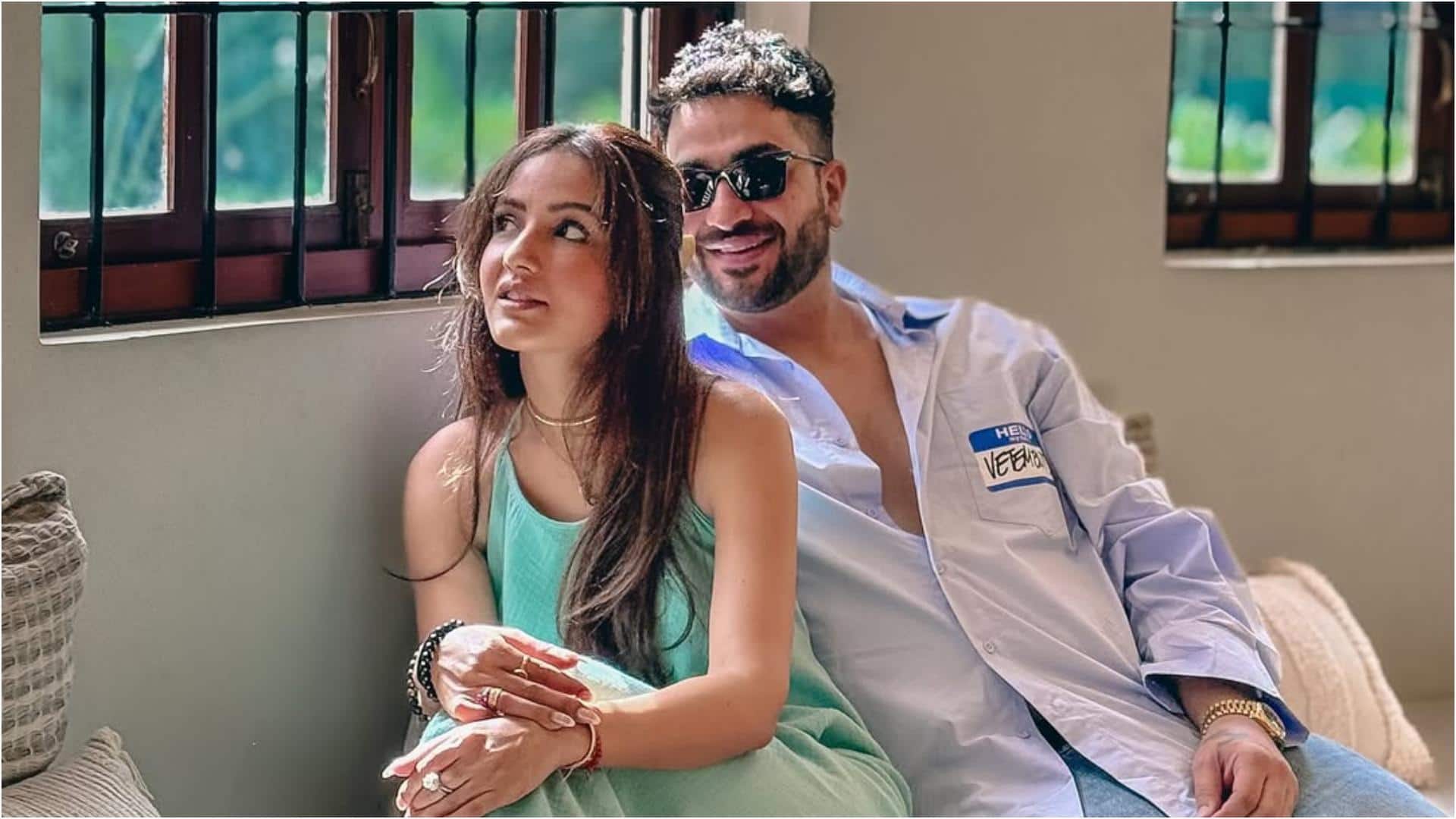 जैस्मिन भसीन के कहने पर अली गोनी ने नहीं लगाया 'गणपति बप्पा मोरया' का जयकारा, हुए ट्रोल
