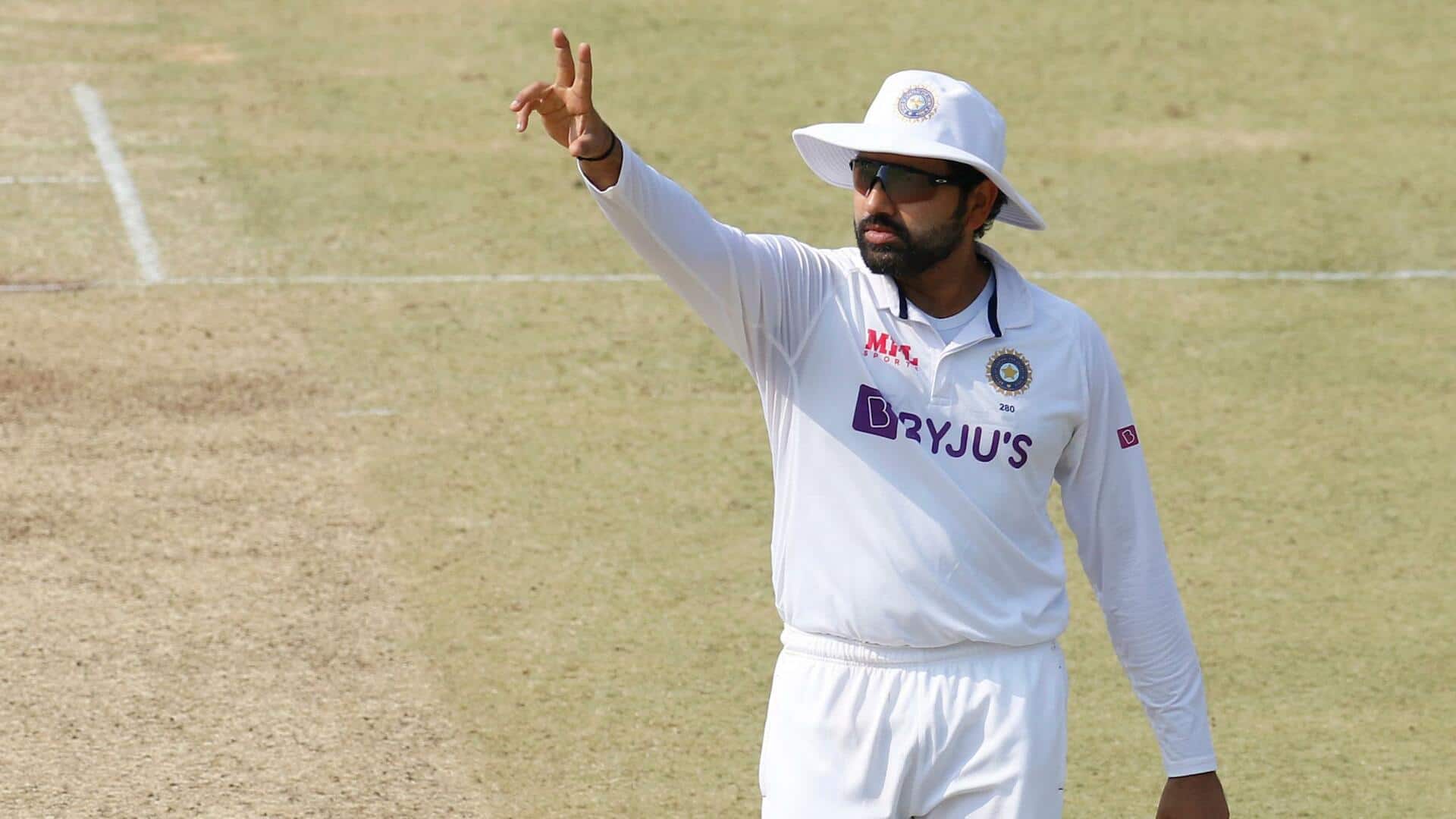 बॉर्डर-गावस्कर ट्रॉफी: ग्रीन टॉप विकेट पर खेला जा सकता है अहमदाबाद टेस्ट, रोहित ने दिए संकेत