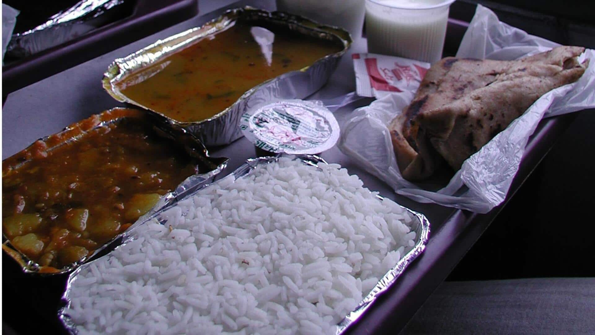 ट्रेन यात्रा के दौरान इस तरह से ऑर्डर करें खाना, आपकी सीट पर आएगा