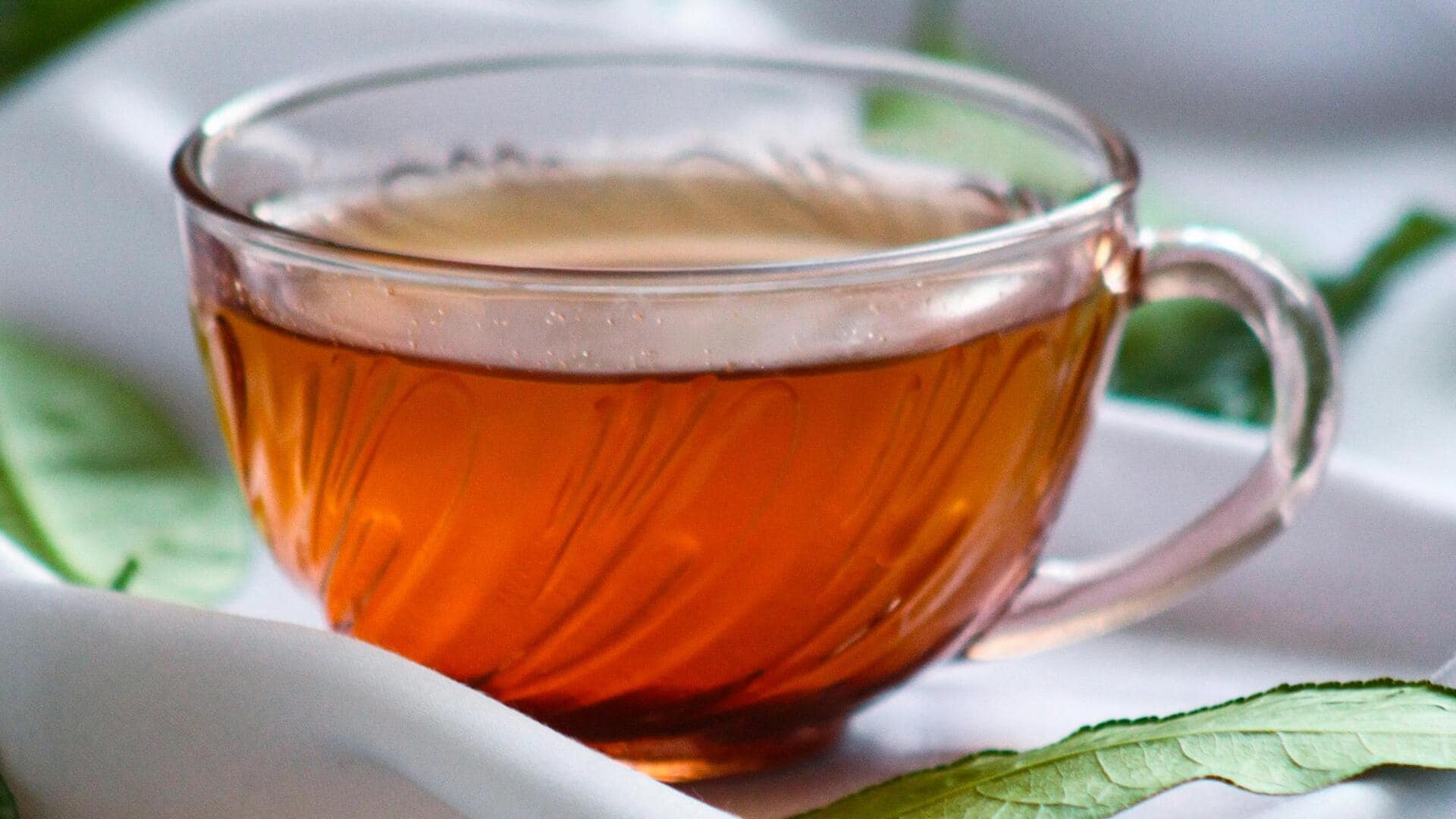 सर्दियों के दौरान रोजाना पिएं तुलसी की चाय, मिलेंगे कई स्वास्थ्य लाभ